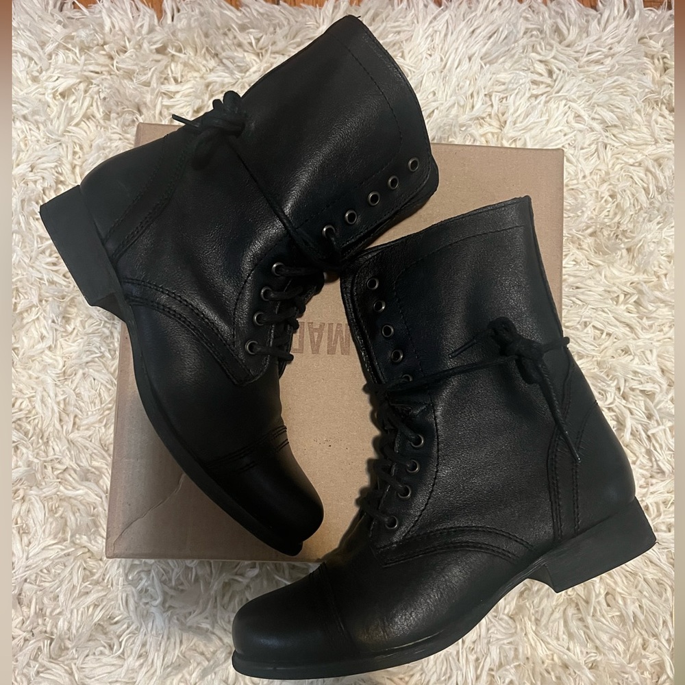 Steve Madden Black Troopa Boots